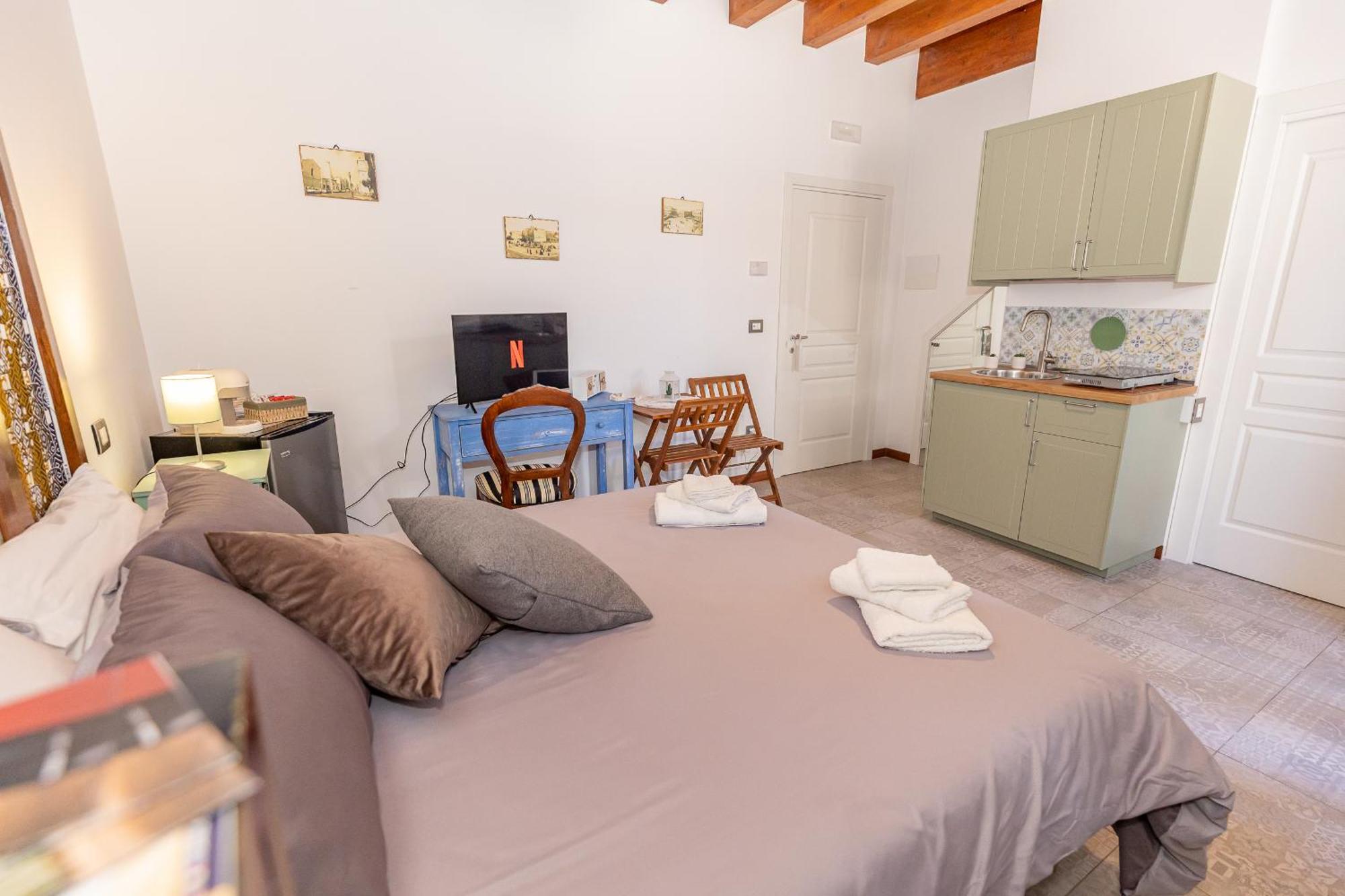 Apartmán Centro Storico Redmood House A 5 Min Dal Mare, Breakfast, Aria Condizionata, Wi-Fi E Netflix Barletta Exteriér fotografie